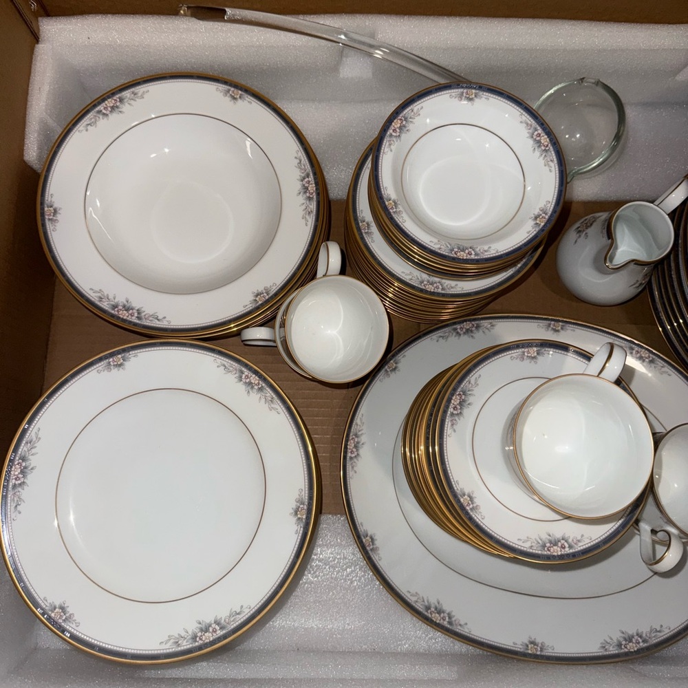 76 Piece Noritake Estate China Set Ontario BOX 1 - Picture 3 of 12